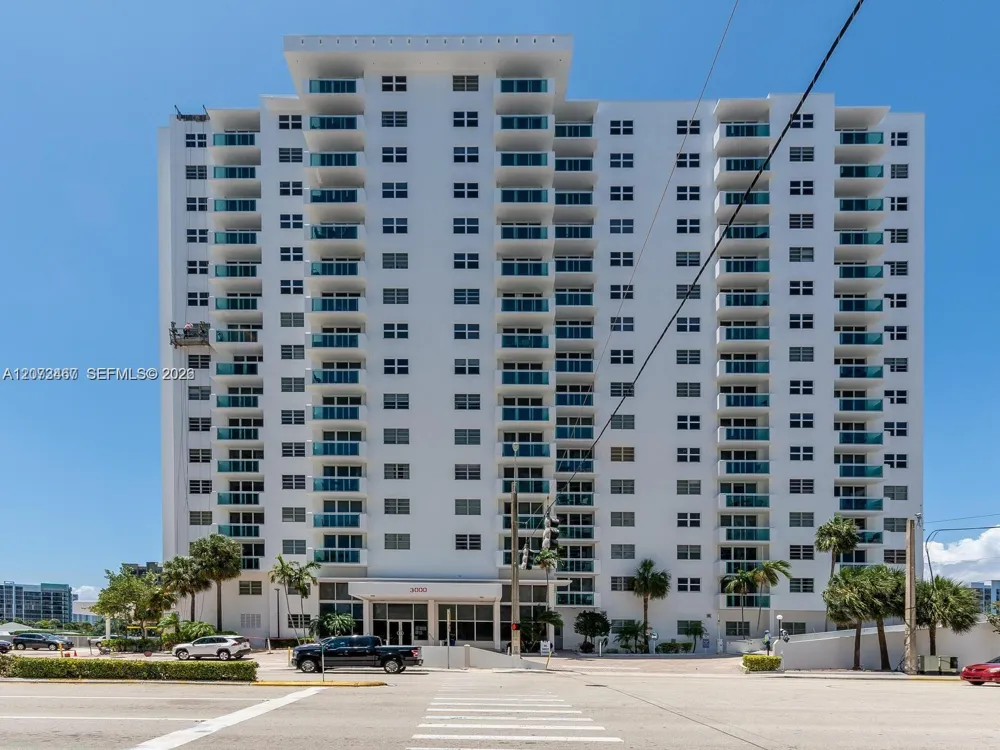 3000 S Ocean Dr #922 Hollywood, FL 33019