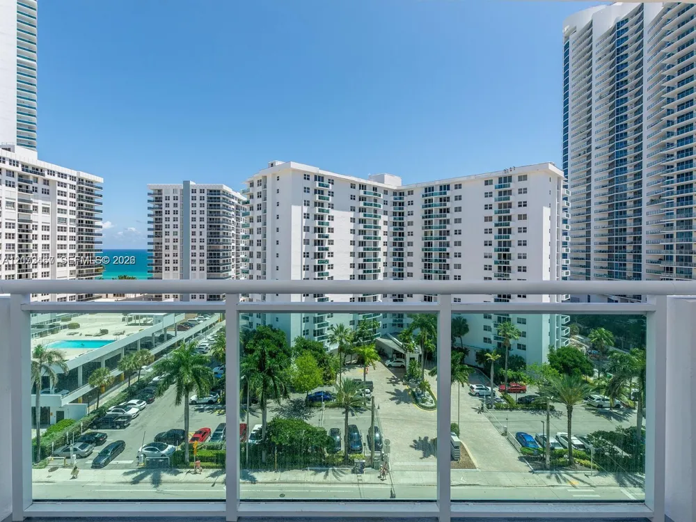 3000 S Ocean Dr #922 Hollywood, FL 33019