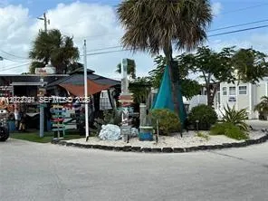 325 Calusa St Key Largo, FL 33037