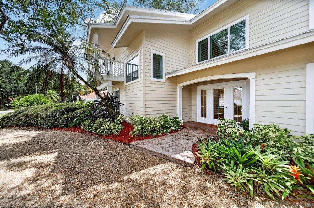 15 HERITAGE WAY Sewalls Point, FL 34996