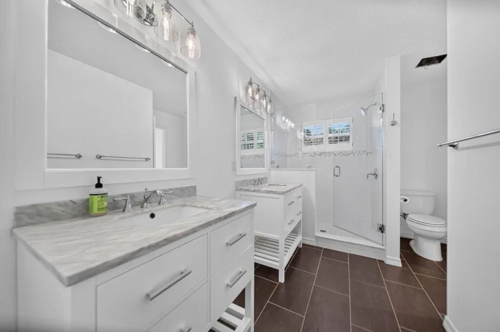 15 HERITAGE WAY Sewalls Point, FL 34996