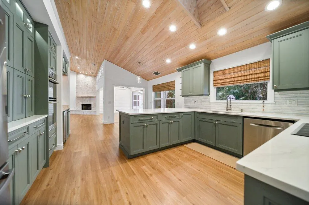 15 HERITAGE WAY Sewalls Point, FL 34996