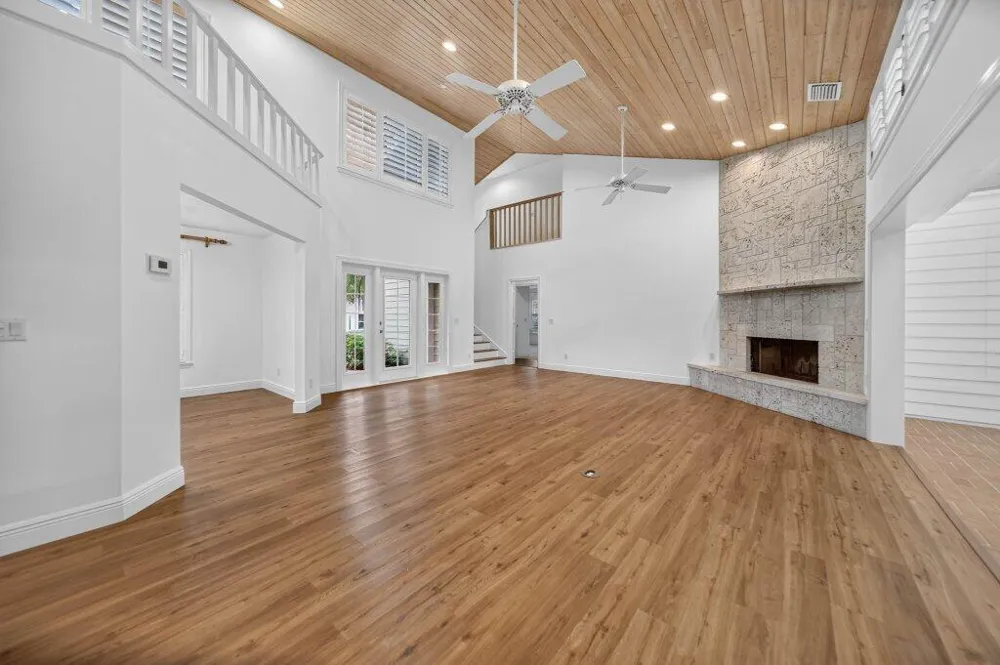 15 HERITAGE WAY Sewalls Point, FL 34996