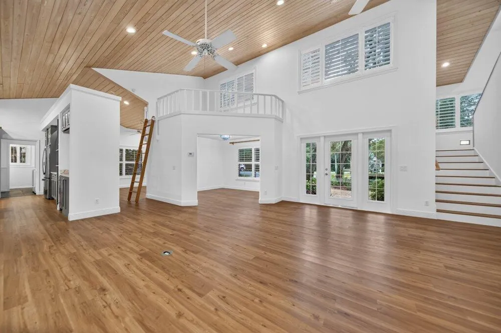 15 HERITAGE WAY Sewalls Point, FL 34996