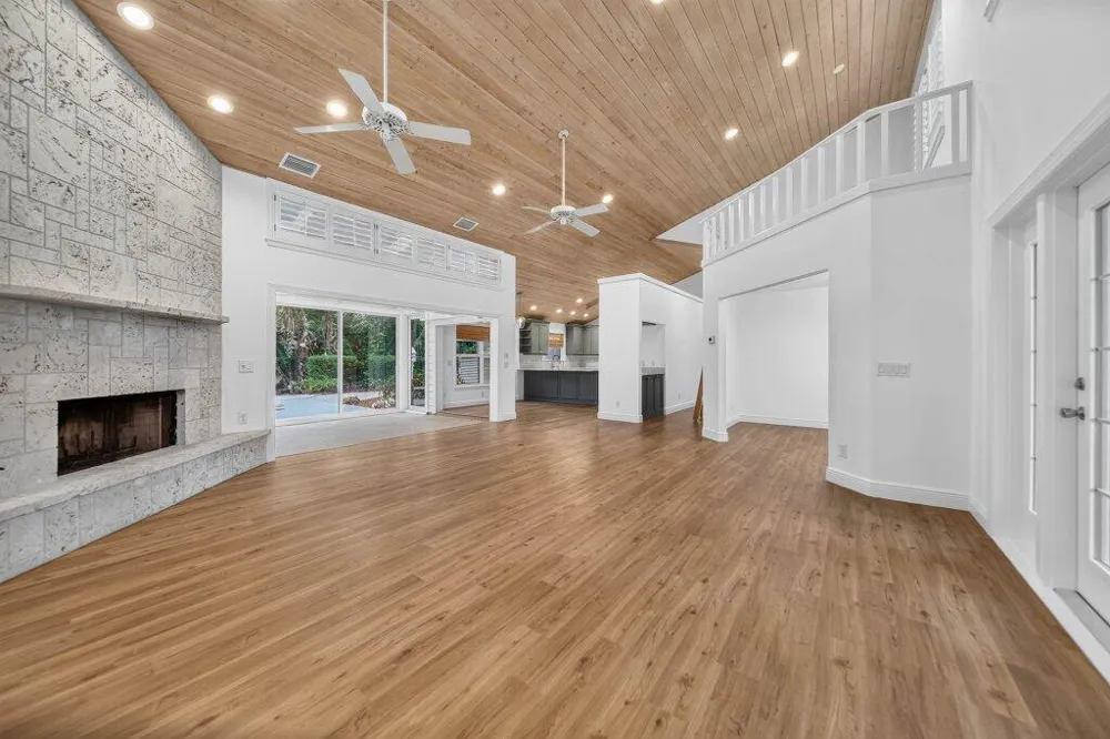 15 HERITAGE WAY Sewalls Point, FL 34996