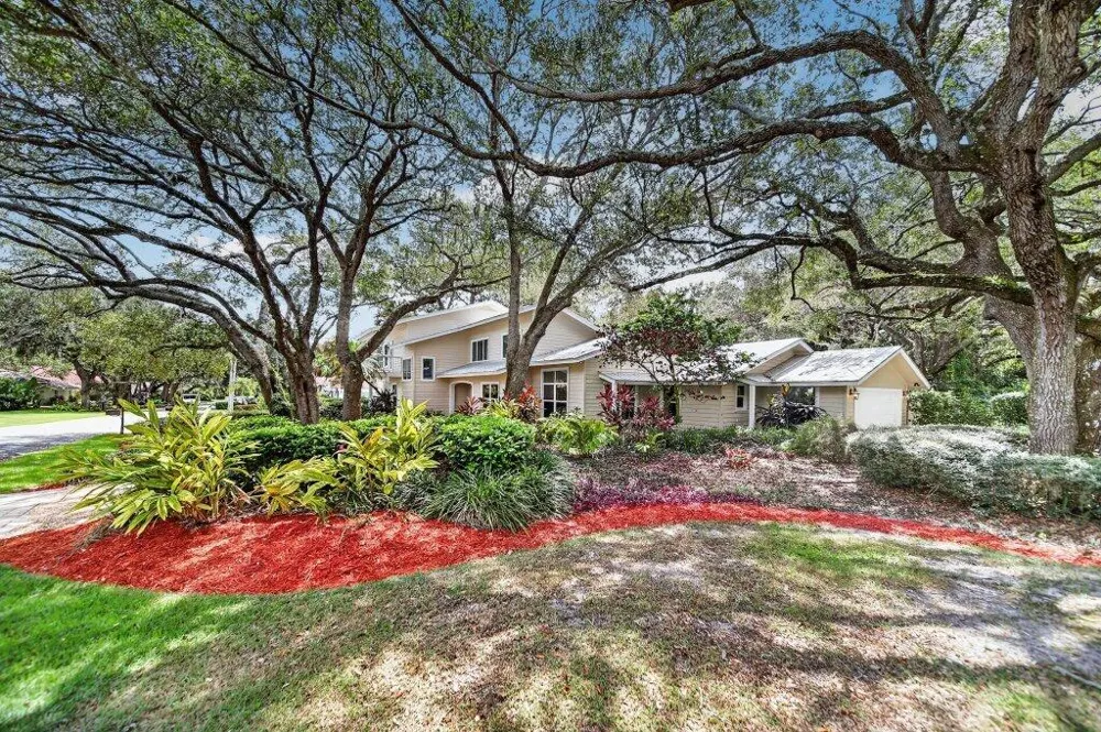15 HERITAGE WAY Sewalls Point, FL 34996