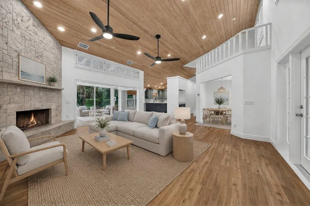 15 HERITAGE WAY Sewalls Point, FL 34996