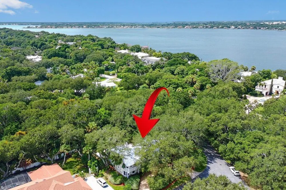 15 HERITAGE WAY Sewalls Point, FL 34996