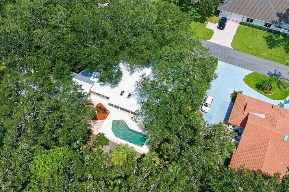 15 HERITAGE WAY Sewalls Point, FL 34996