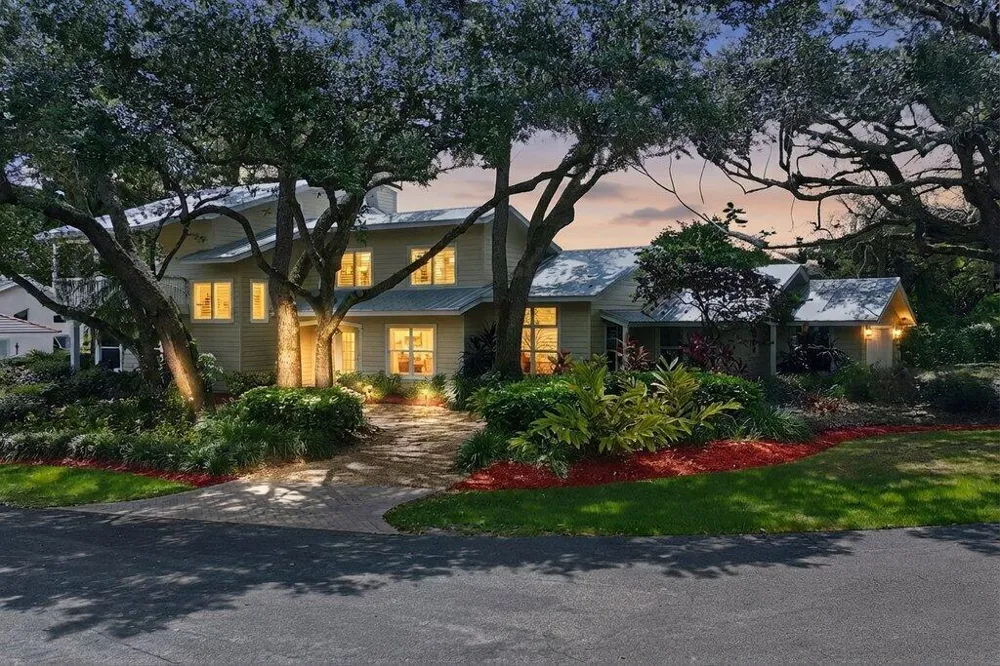 15 HERITAGE WAY Sewalls Point, FL 34996