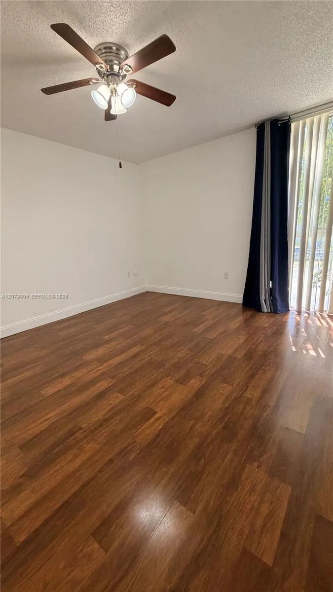 7075 NW 186th St #C208 Hialeah, FL 33015