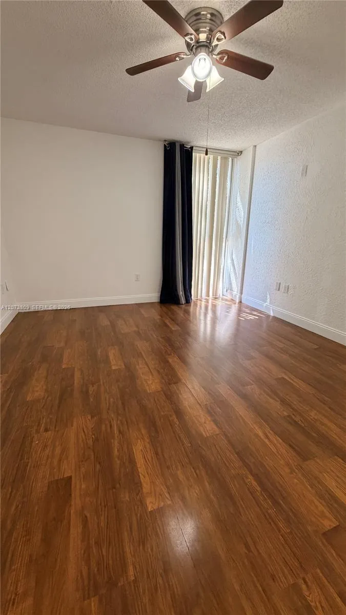7075 NW 186th St #C208 Hialeah, FL 33015
