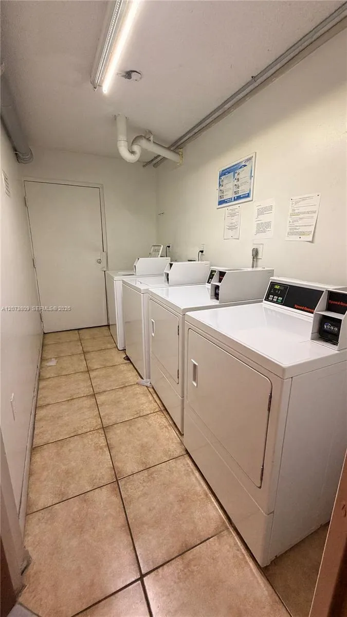 7075 NW 186th St #C208 Hialeah, FL 33015