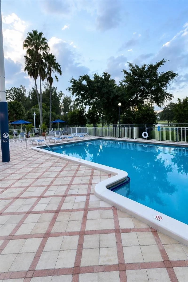 7075 NW 186th St #C208 Hialeah, FL 33015