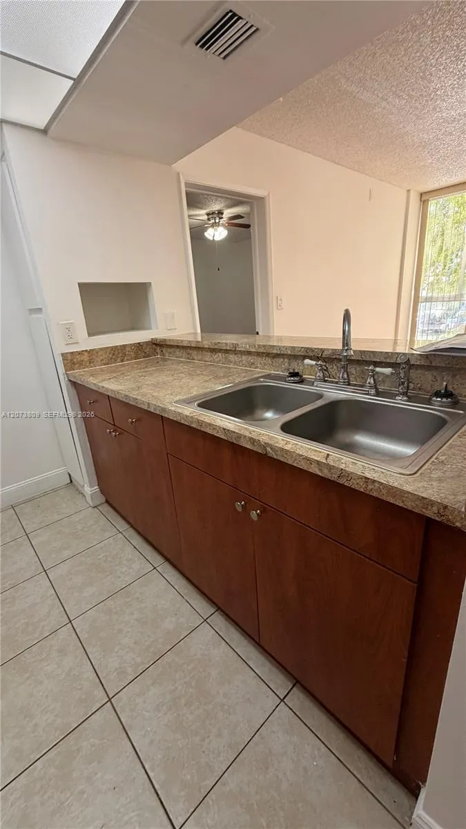 7075 NW 186th St #C208 Hialeah, FL 33015