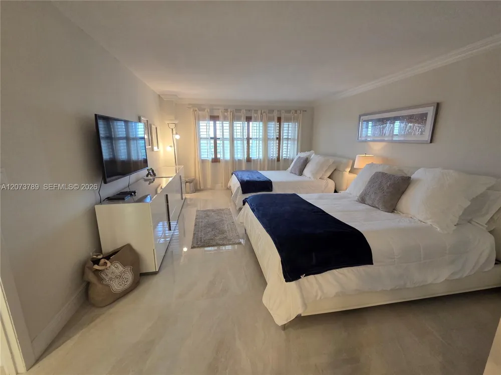4900 Ocean Blvd #912 Lauderdale By The Sea, FL 33308