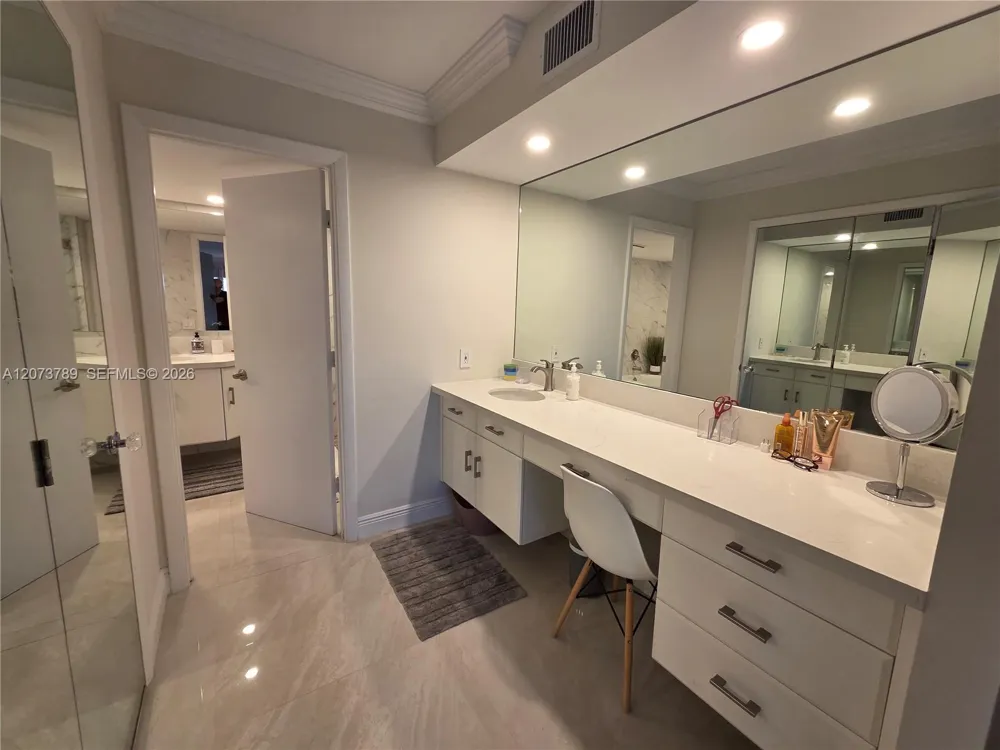 4900 Ocean Blvd #912 Lauderdale By The Sea, FL 33308