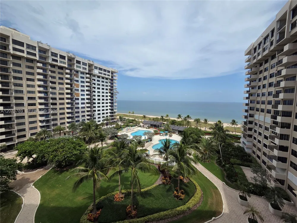 4900 Ocean Blvd #912 Lauderdale By The Sea, FL 33308