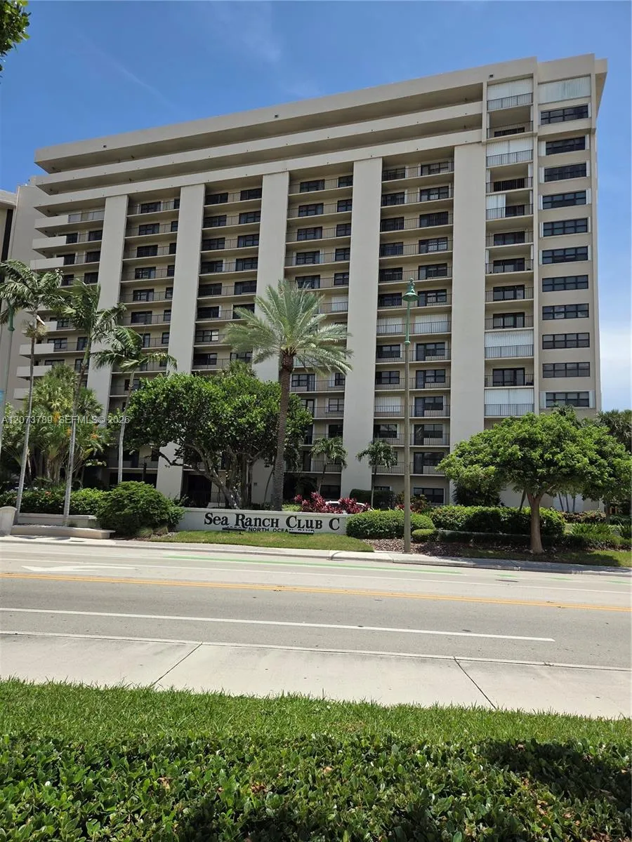 4900 Ocean Blvd #912 Lauderdale By The Sea, FL 33308