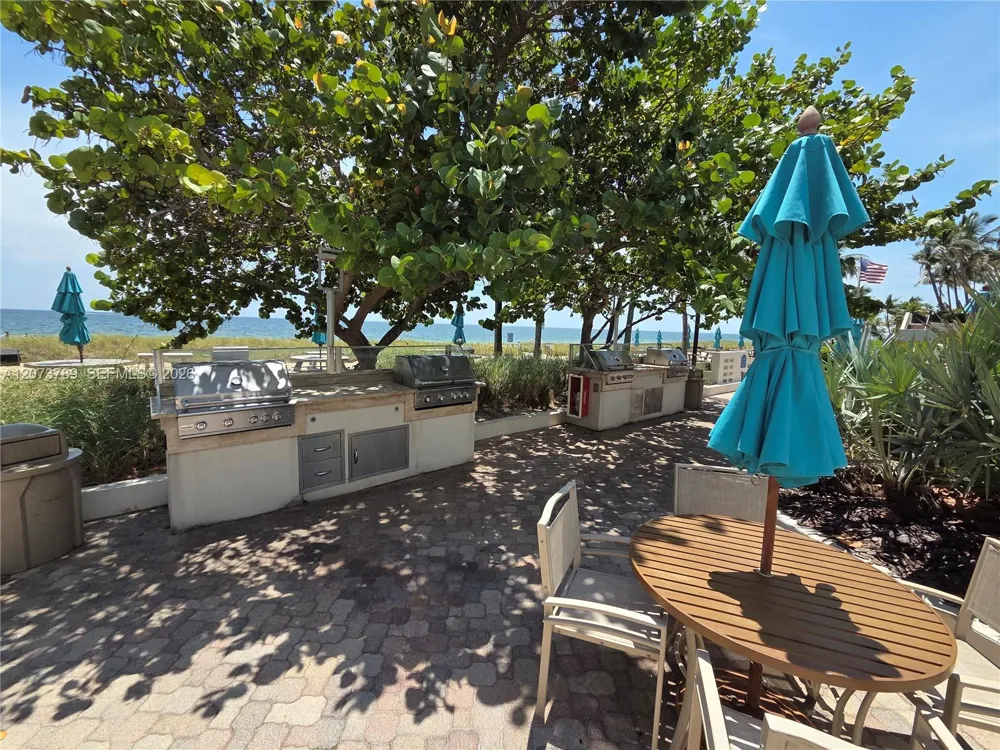4900 Ocean Blvd #912 Lauderdale By The Sea, FL 33308