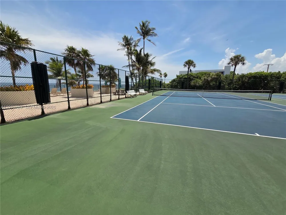 4900 Ocean Blvd #912 Lauderdale By The Sea, FL 33308
