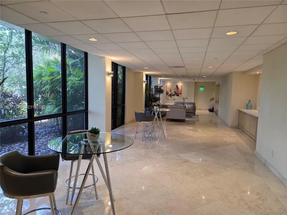 4900 Ocean Blvd #912 Lauderdale By The Sea, FL 33308