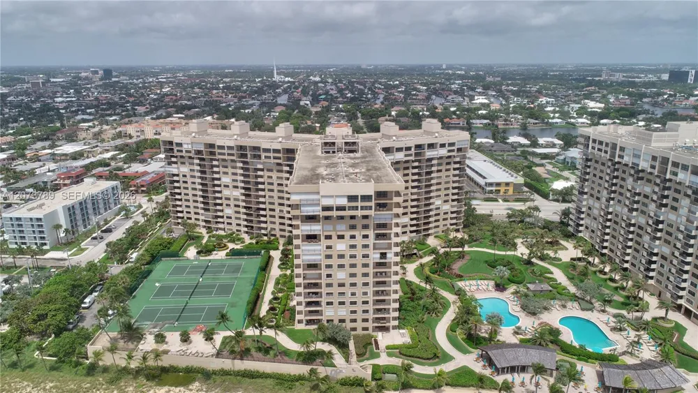 4900 Ocean Blvd #912 Lauderdale By The Sea, FL 33308
