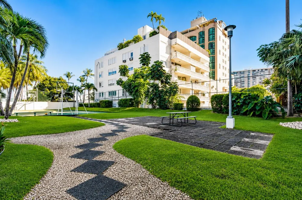 MARBELLA DEL CARIBE ESTE # 301 Carolina, PR 00979