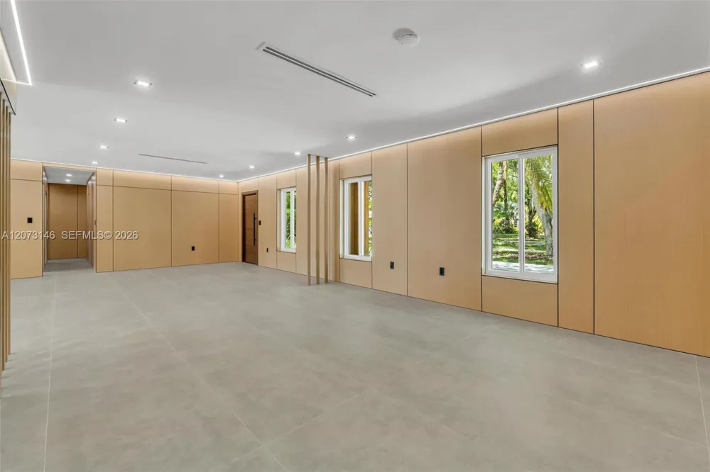 15321 SW 82nd Ave Palmetto Bay, FL 33157