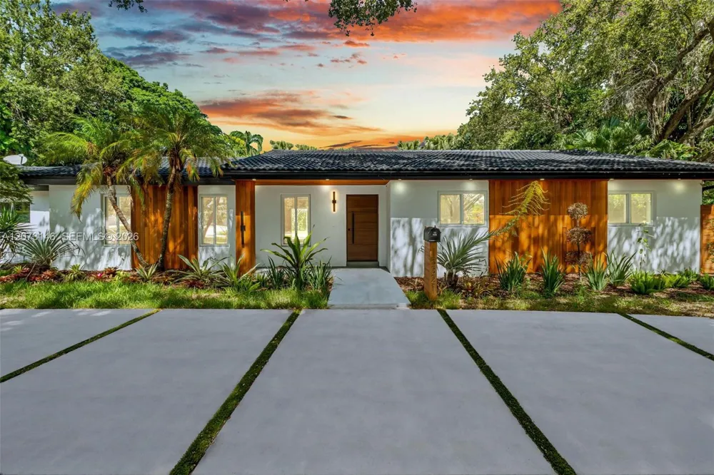 15321 SW 82nd Ave Palmetto Bay, FL 33157