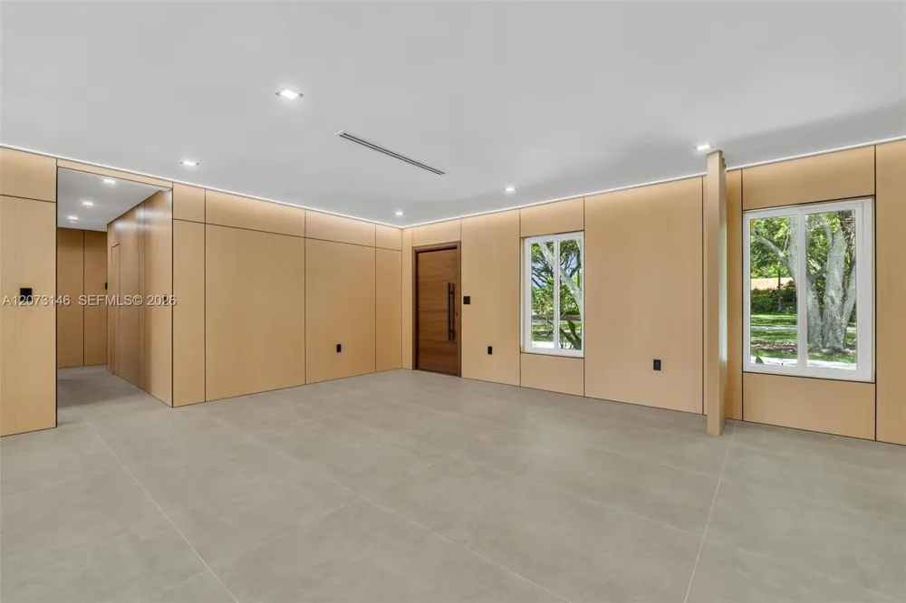 15321 SW 82nd Ave Palmetto Bay, FL 33157
