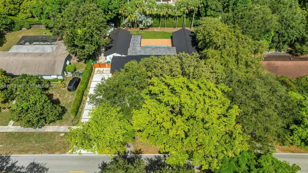 15321 SW 82nd Ave Palmetto Bay, FL 33157