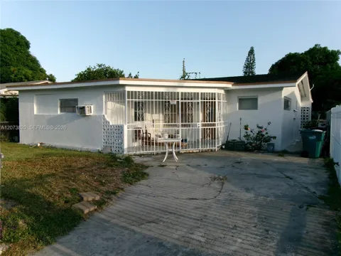 864 NW 116th St