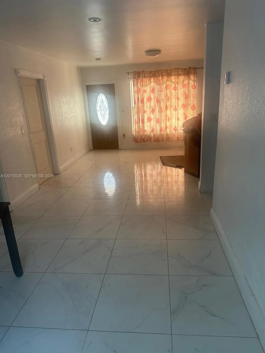 864 NW 116th St Miami, FL 33168