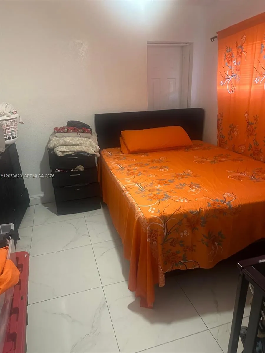 864 NW 116th St Miami, FL 33168