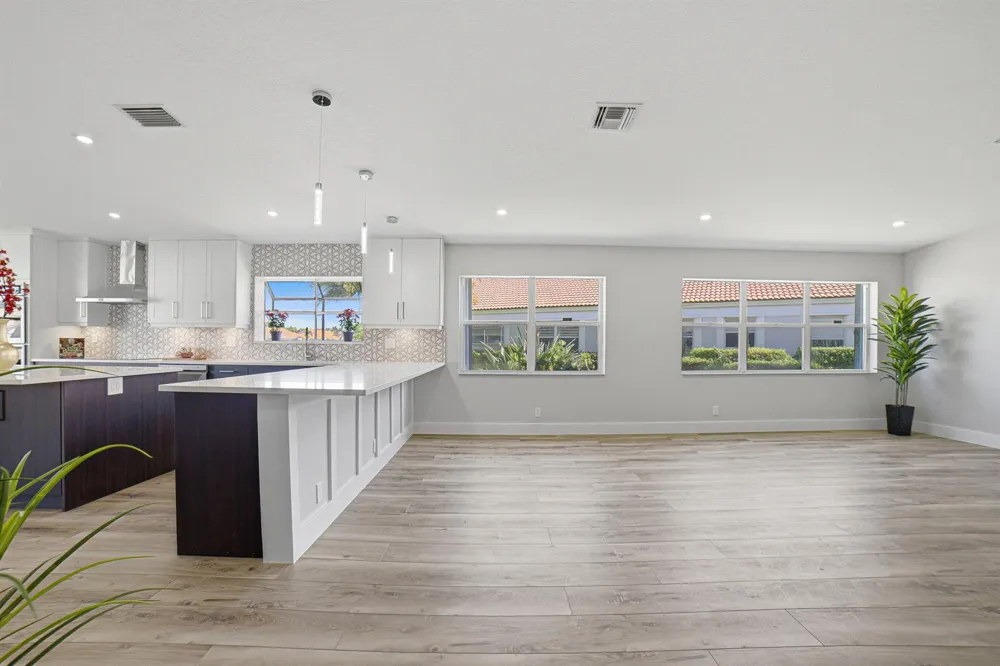 15305 SUMMER LAKE DRIVE Delray Beach, FL 33446