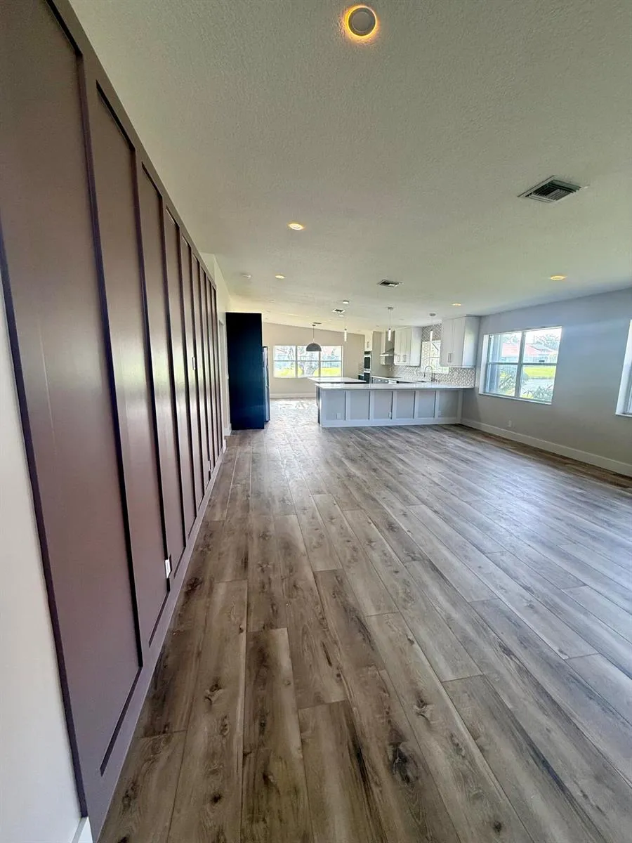 15305 SUMMER LAKE DRIVE Delray Beach, FL 33446