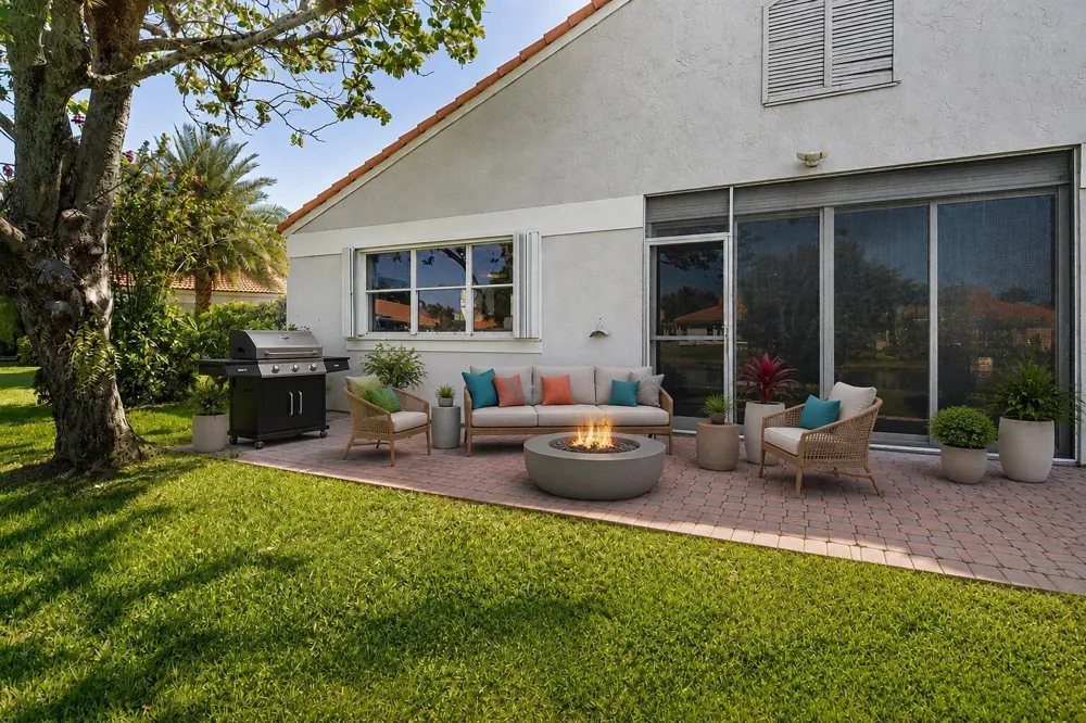 15305 SUMMER LAKE DRIVE Delray Beach, FL 33446