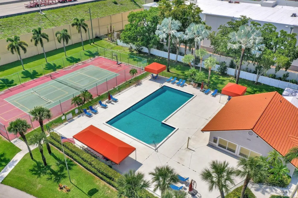 15305 SUMMER LAKE DRIVE Delray Beach, FL 33446