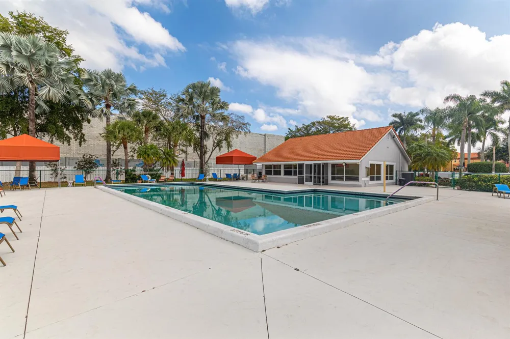 15305 SUMMER LAKE DRIVE Delray Beach, FL 33446