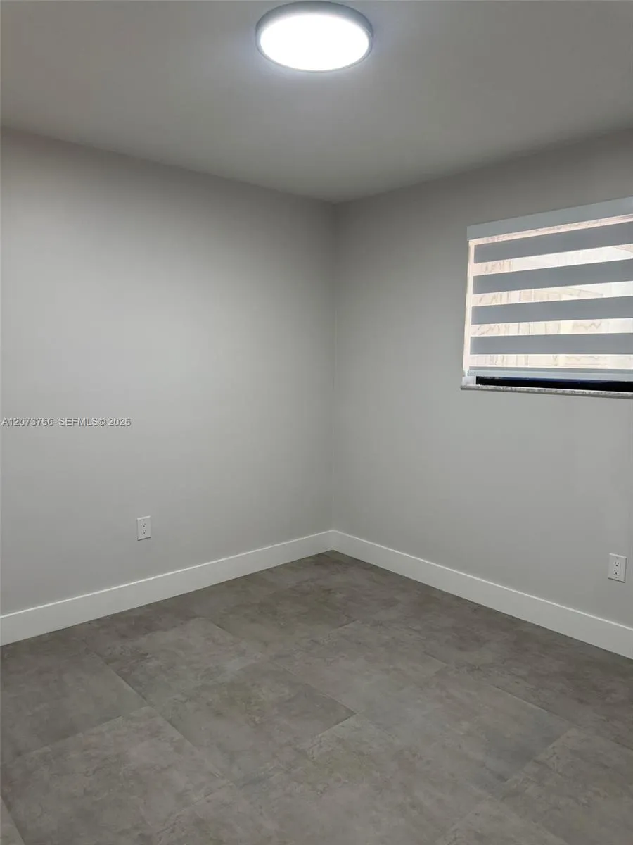 1360 W 41st St #103 Hialeah, FL 33012
