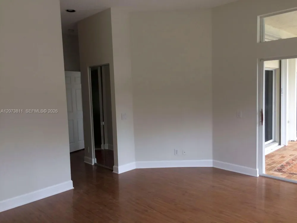 4407 Laurel Ridge Cir #1 Weston, FL 33331