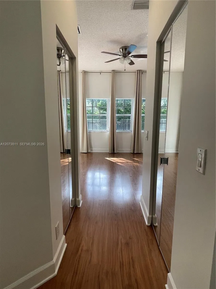 4407 Laurel Ridge Cir #1 Weston, FL 33331