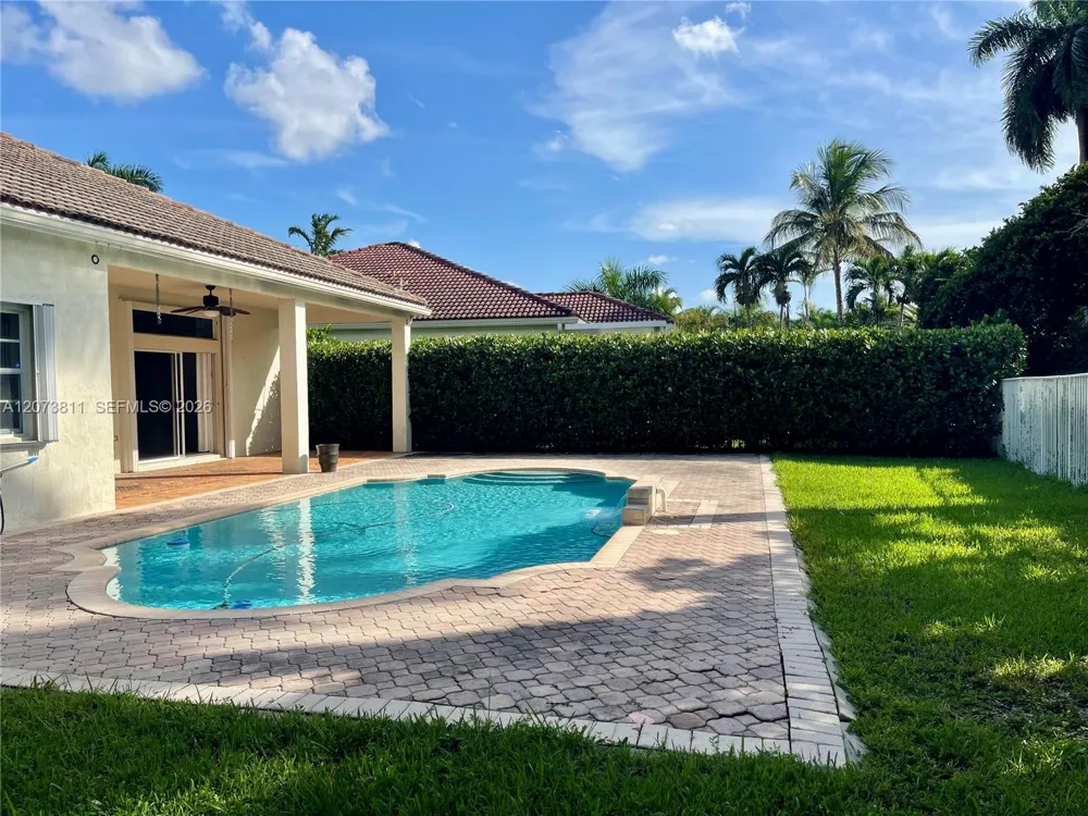 4407 Laurel Ridge Cir #1 Weston, FL 33331