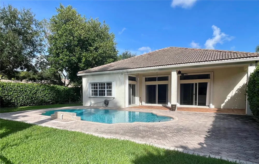 4407 Laurel Ridge Cir #1 Weston, FL 33331