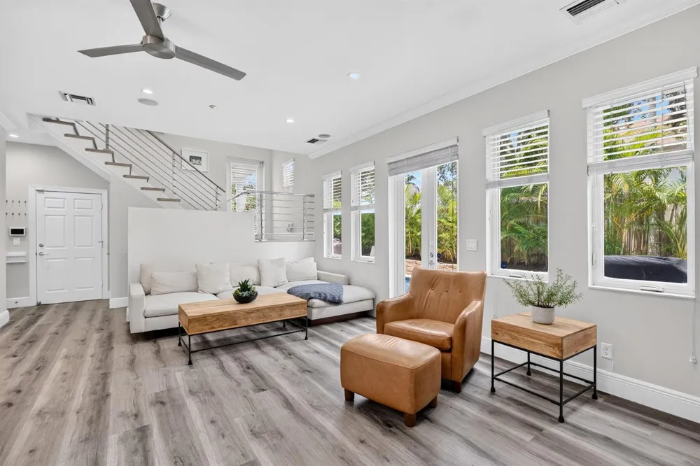 500 NE 17TH AVENUE Fort Lauderdale, FL 33301