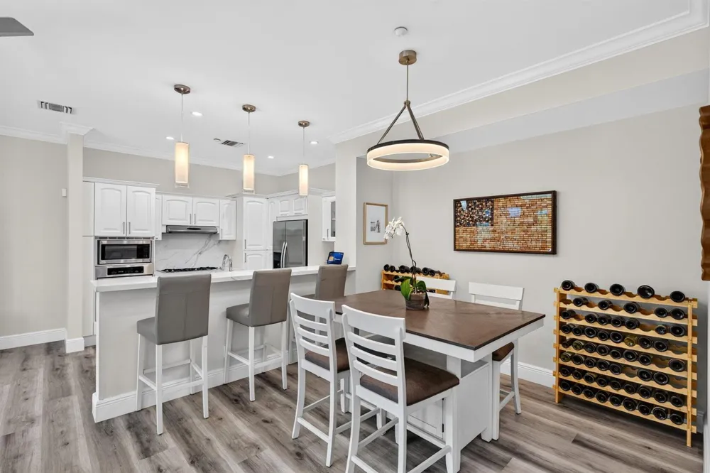 500 NE 17TH AVENUE Fort Lauderdale, FL 33301