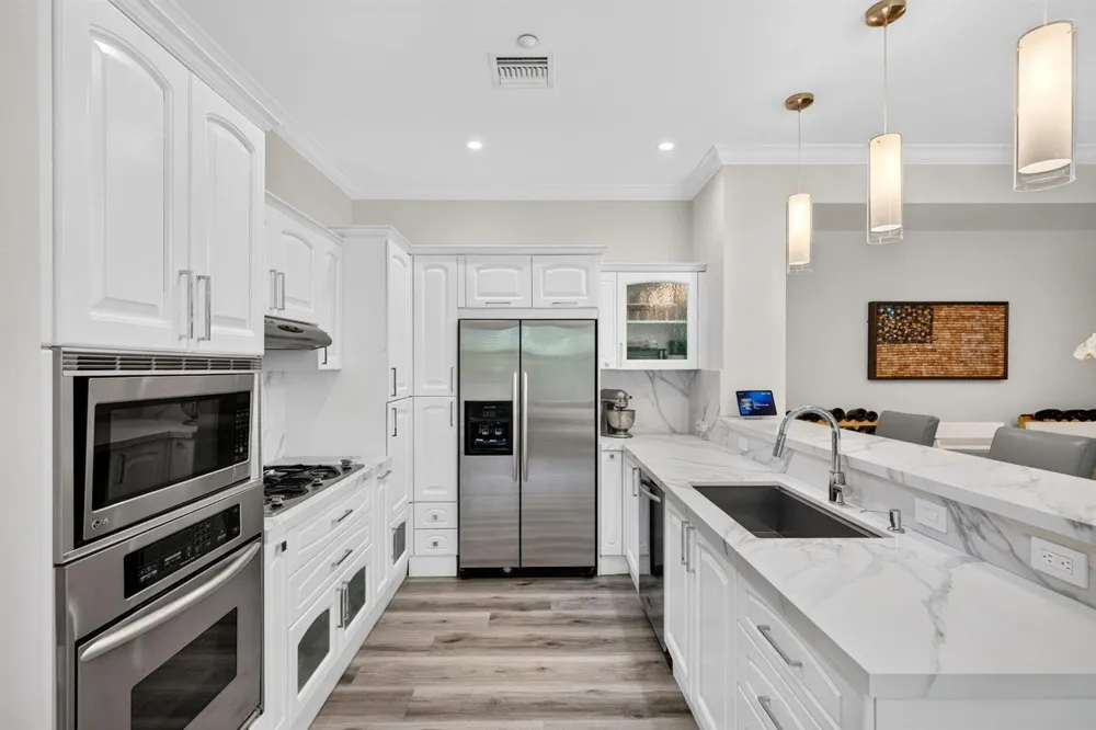 500 NE 17TH AVENUE Fort Lauderdale, FL 33301
