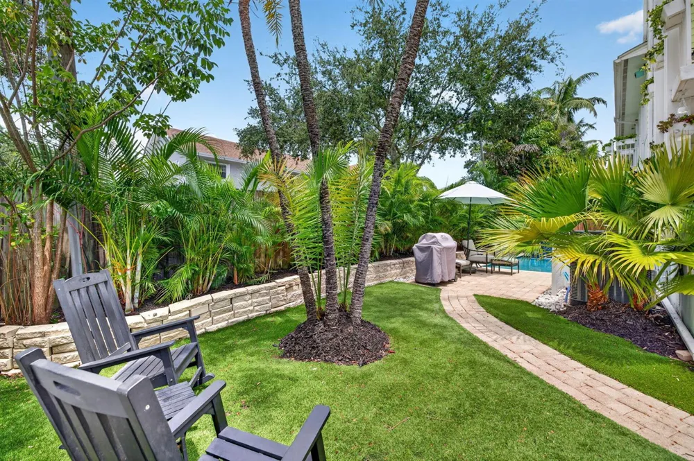 500 NE 17TH AVENUE Fort Lauderdale, FL 33301