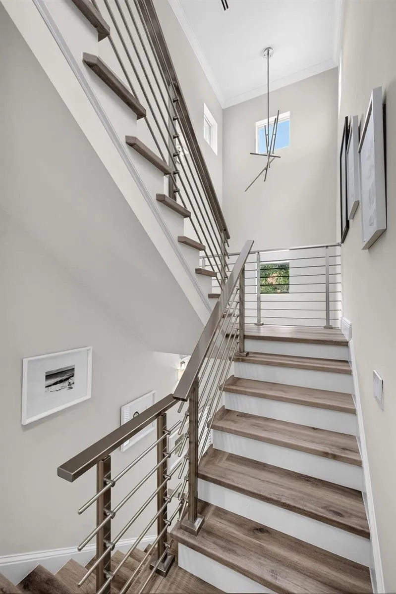 500 NE 17TH AVENUE Fort Lauderdale, FL 33301